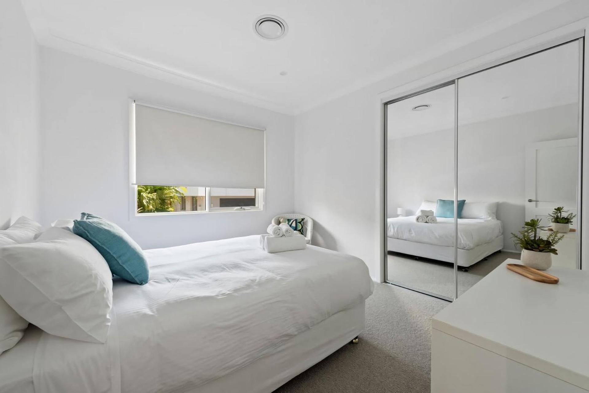 Spectacular Ocean Front Home With Pool Shellharbour Bagian luar foto