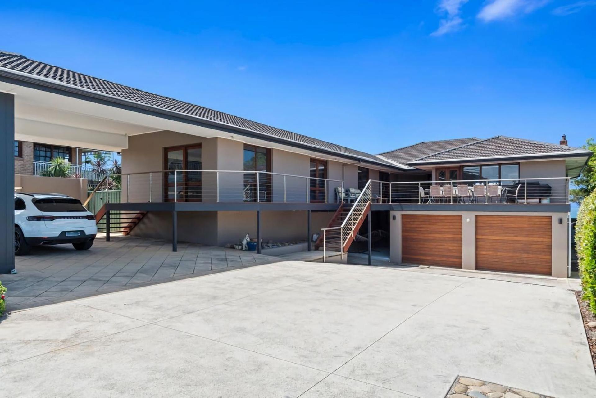 Spectacular Ocean Front Home With Pool Shellharbour Bagian luar foto