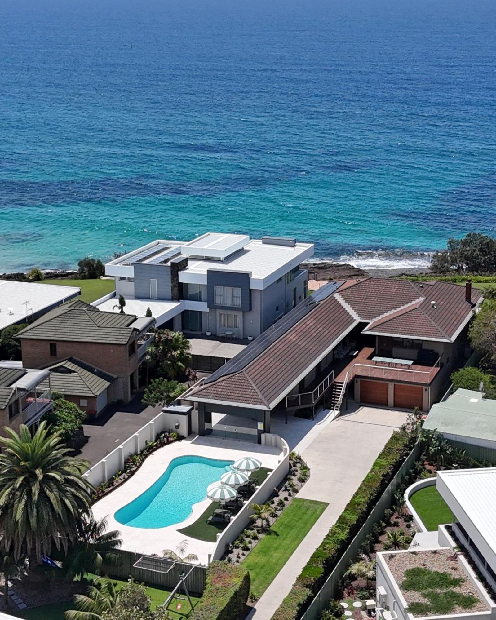 Spectacular Ocean Front Home With Pool Shellharbour Bagian luar foto